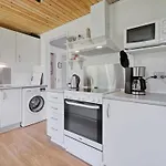 度假居 Bogatin - 1km From The Sea By Interhome