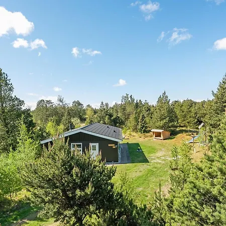 度假居 Bogatin - 1km From The Sea By Interhome *